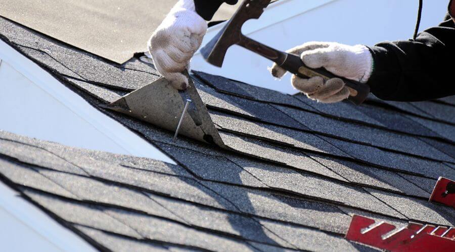 Professional gutter cleaning in Holmes, PA